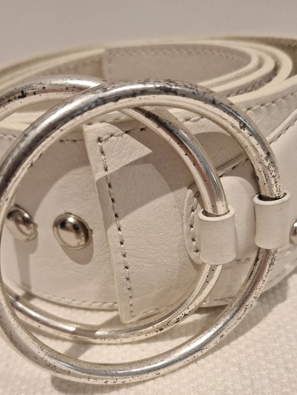 Michael Kors Women’s White Double-Ring Studded Leather Belt